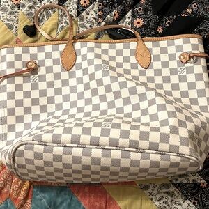 Louise Vuitto Neverfull in Damier azur MM tote with matching wallet